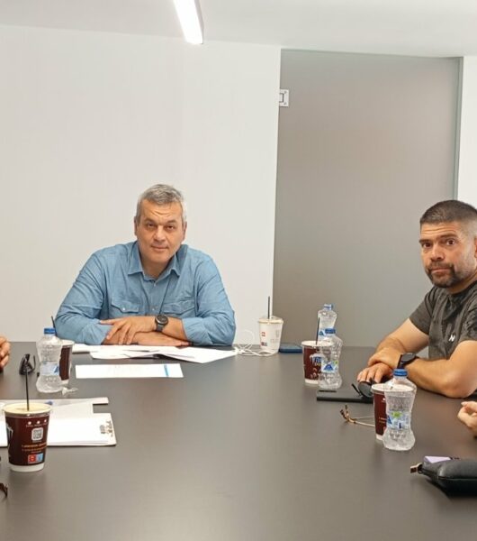 Συνάντηση του Δ.Σ. του «Ανεξάρτητου Πανελλήνιου Συλλόγου Αποφοίτων ΤΕΙ» με τον Βουλευτή Ηράκλειου του ΣΥΡΙΖΑ κ. Χάρη Μαμουλάκη, στο γραφείο του στο Ηράκλειο, την Δευτερά 16 Ιουνίου 2025