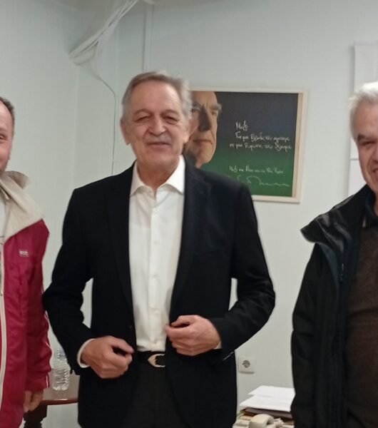 Συνάντηση του Τομεάρχη Δυτικής Μακεδονίας Δημήτριου Ρήγα και μελών του «Ανεξάρτητου Πανελλήνιου Συλλόγου Αποφοίτων ΤΕΙ» με τον Βουλευτή Κοζάνης του ΠΑΣΟΚ - Κινήματος Αλλαγής κ. Πάρι Κουκουλόπουλο, στο γραφείο του στην Κοζάνη