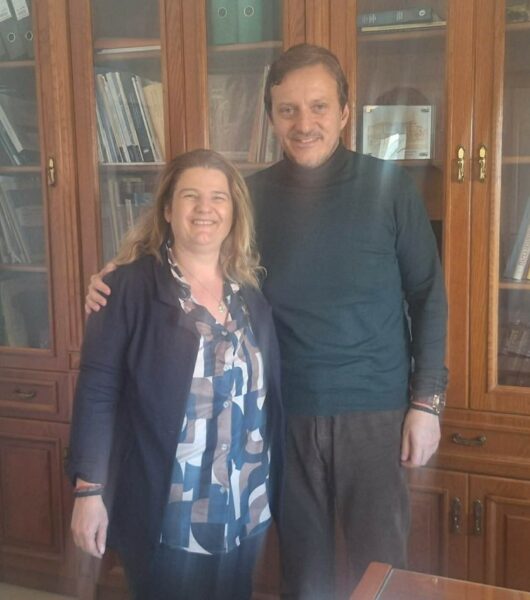 Συνάντηση της Τομεάρχη Χαλκιδικής του «Ανεξάρτητου Πανελλήνιου Συλλόγου Αποφοίτων ΤΕΙ» κ. Ευαγγελίας Κεφάλα με τον Βουλευτή Χαλκιδικής του ΠΑΣΟΚ – Κίνημα Αλλαγής, Απόστολου Πάνα.